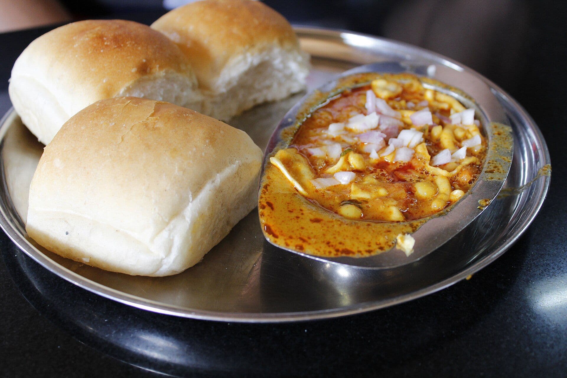 Food Guide During the Nashik Kumbh: What & Where to Eat